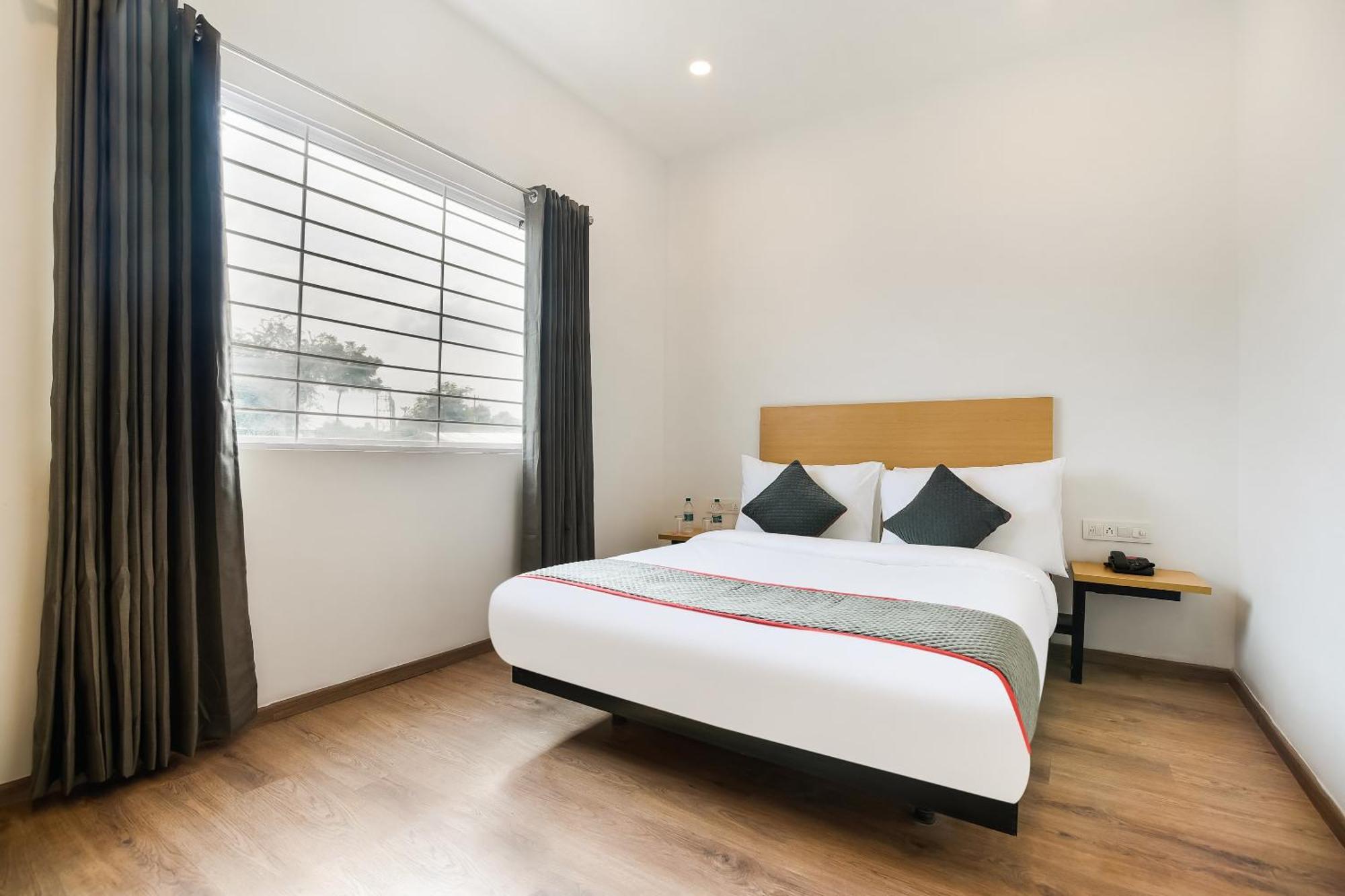 Townhouse The Awadh Airport Near Chaudhary Charan Singh International Airport Hotel Bijnaur Bagian luar foto