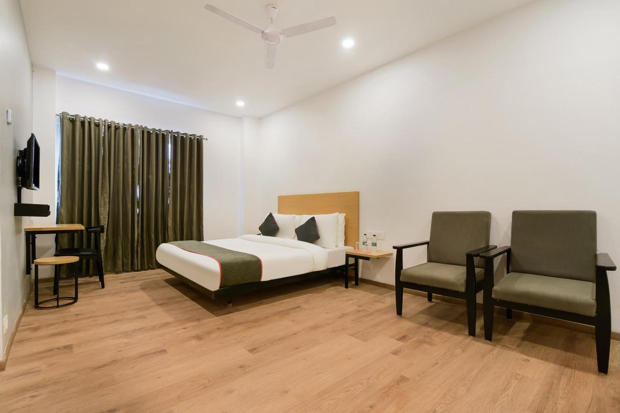 Townhouse The Awadh Airport Near Chaudhary Charan Singh International Airport Hotel Bijnaur Bagian luar foto