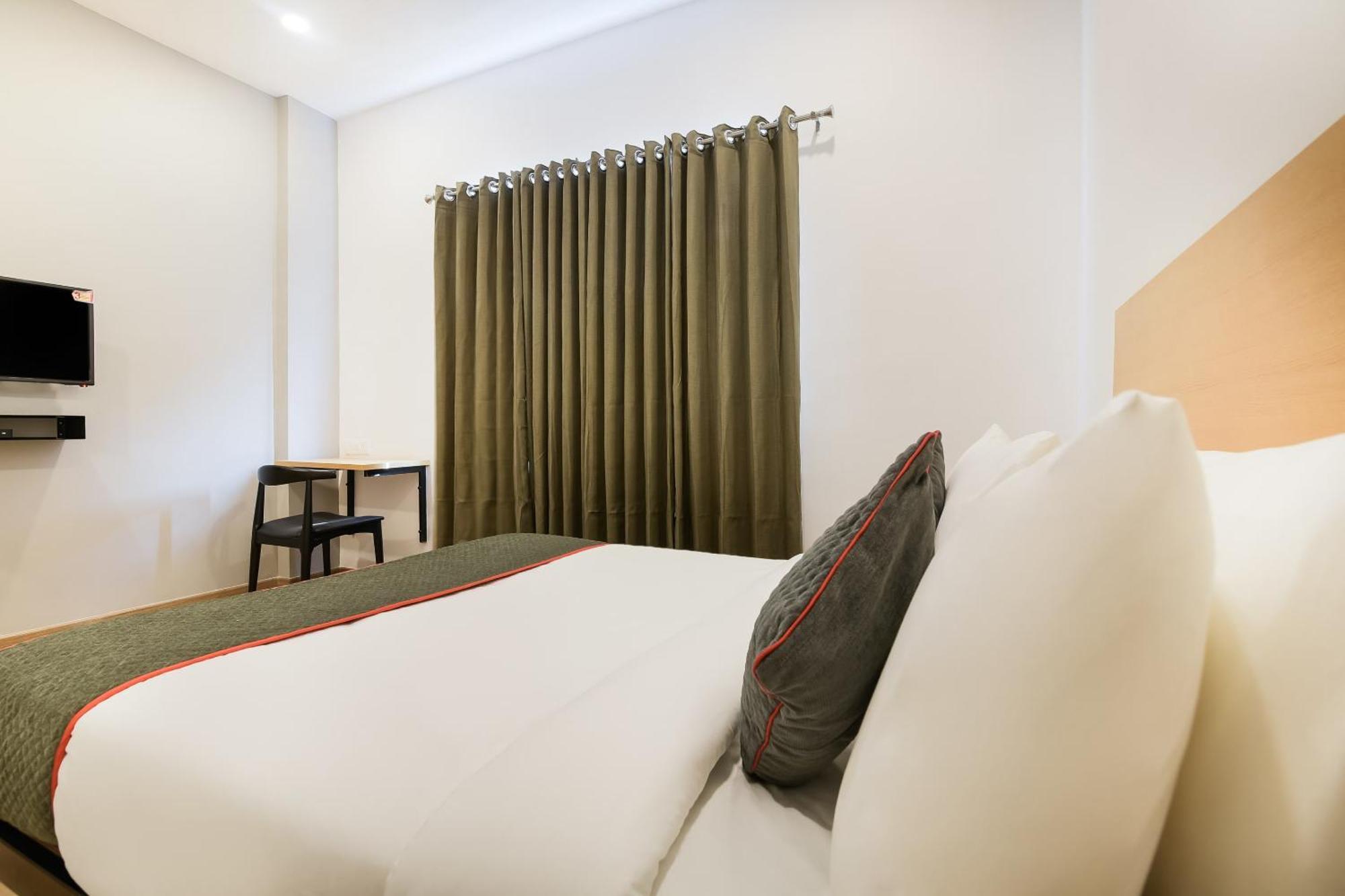 Townhouse The Awadh Airport Near Chaudhary Charan Singh International Airport Hotel Bijnaur Bagian luar foto