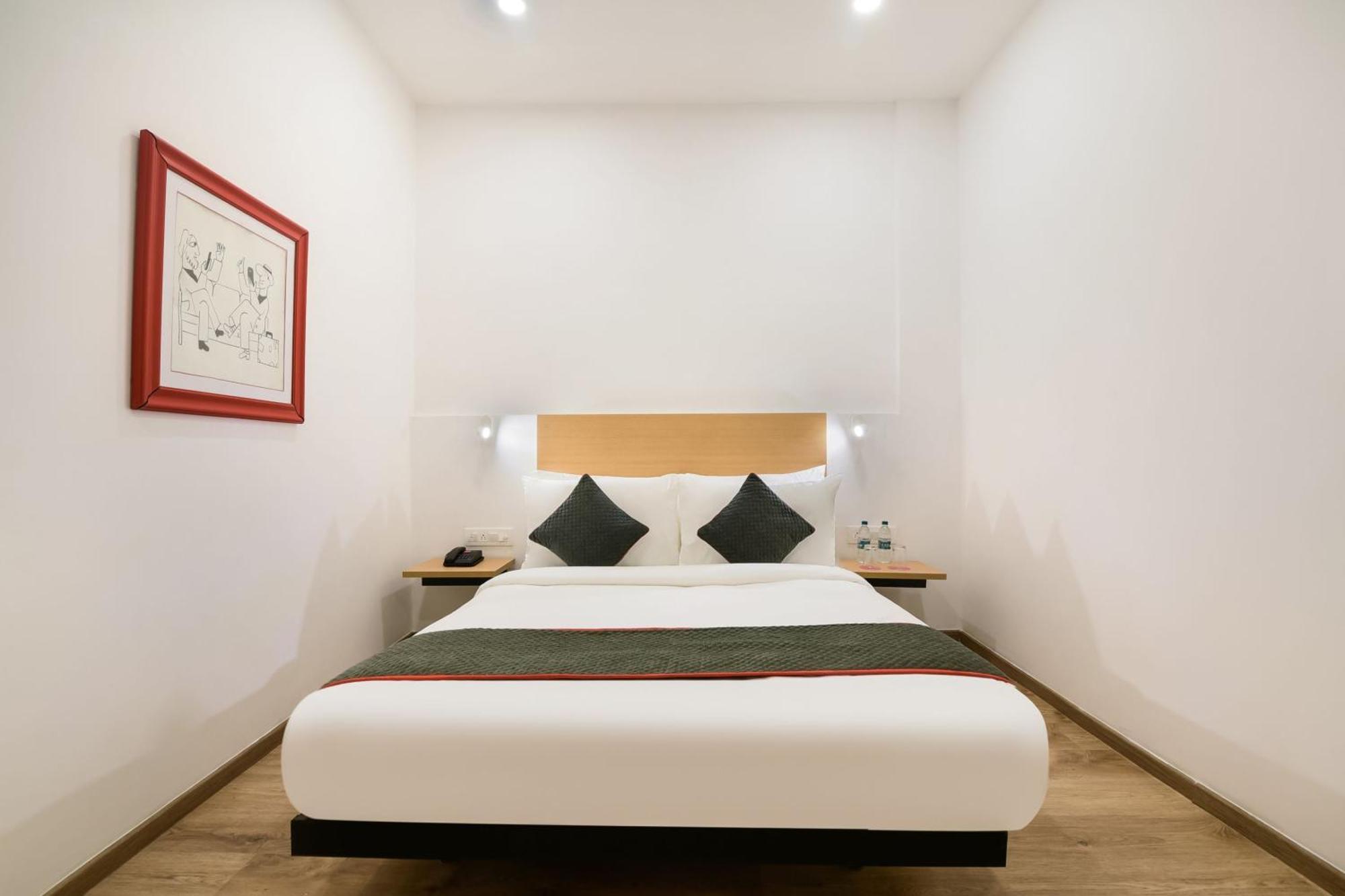 Townhouse The Awadh Airport Near Chaudhary Charan Singh International Airport Hotel Bijnaur Bagian luar foto